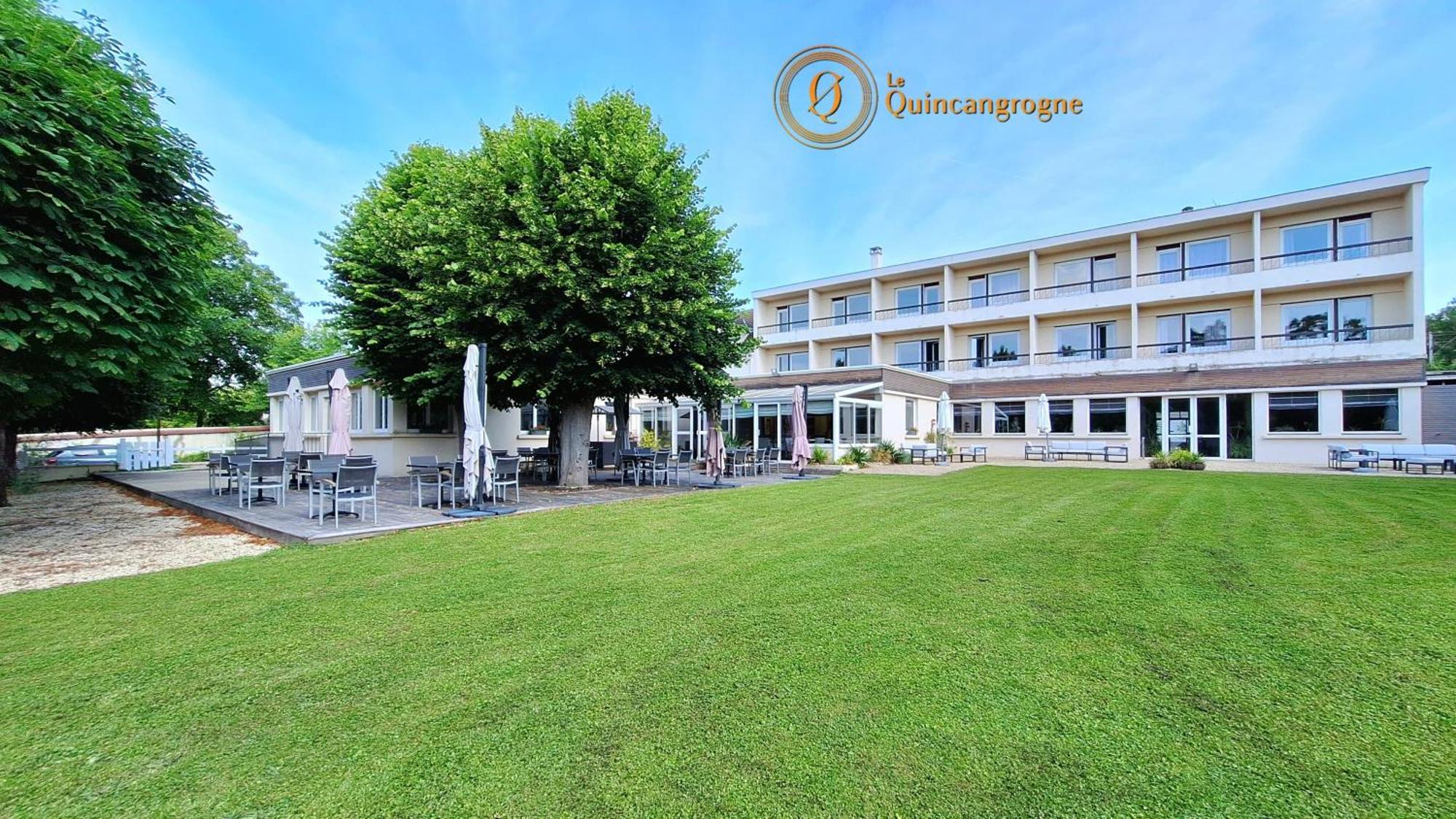Le Quincangrogne Dampmart Exterior photo